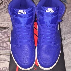 Jordan retro 1 “Hyper Royal”